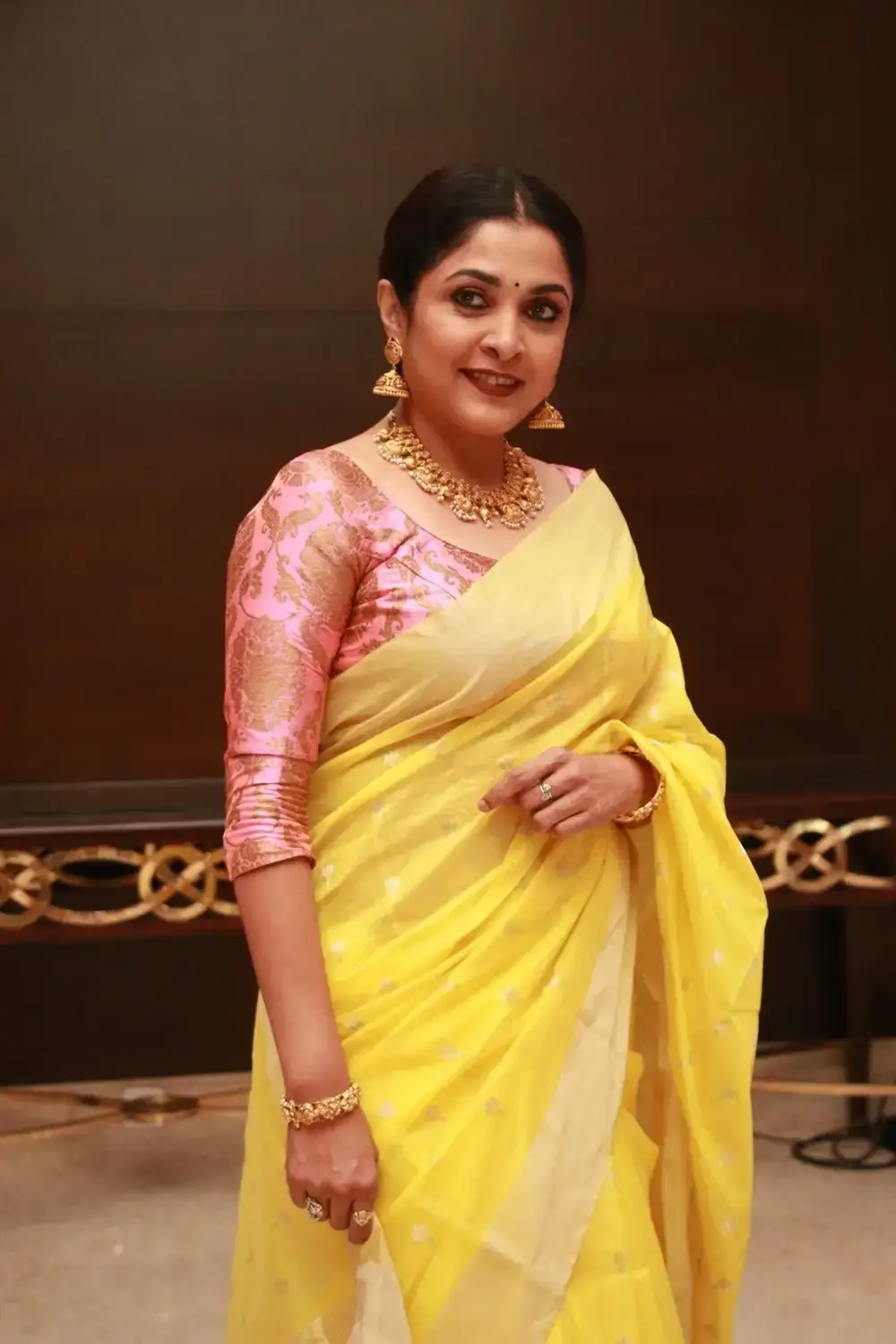 SOUTH INDIAN QUEEN RAMYA KRISHNAN IN YELLOW SAREE 2